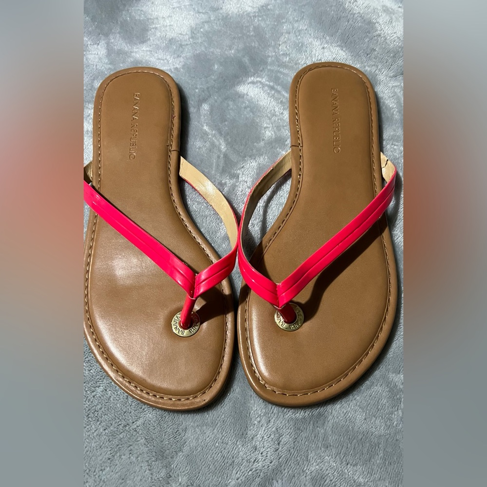 Banana Republic Tan and Pink Women's Sandals